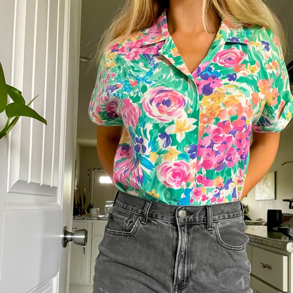 Vintage Cabin Creek Top - Floral Button Down